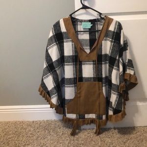 Judith March poncho